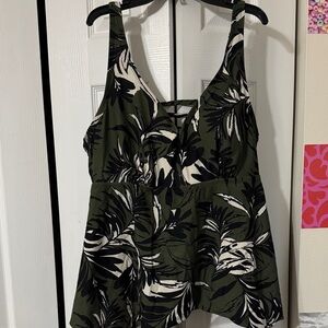 Stylish Green and Black Women's Swim Top